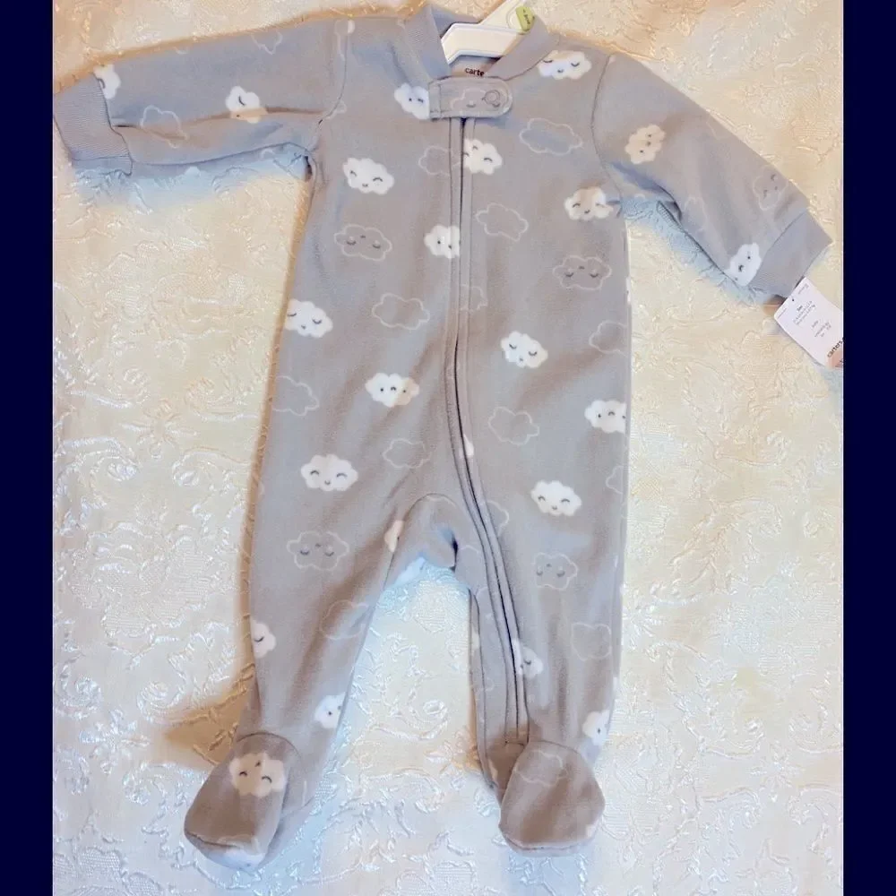 🎉Carter’s  baby boy zippered jumpsuits  size:3 M